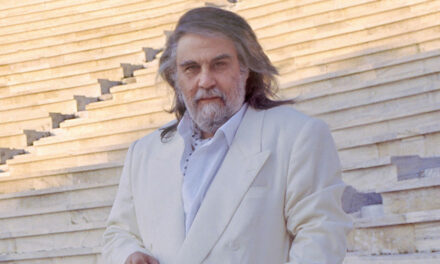 Η Λαϊκή Ενότητα αποχαιρετά τον μεγάλο Έλληνα συνθέτη Βαγγέλη Παπαθανασίου.