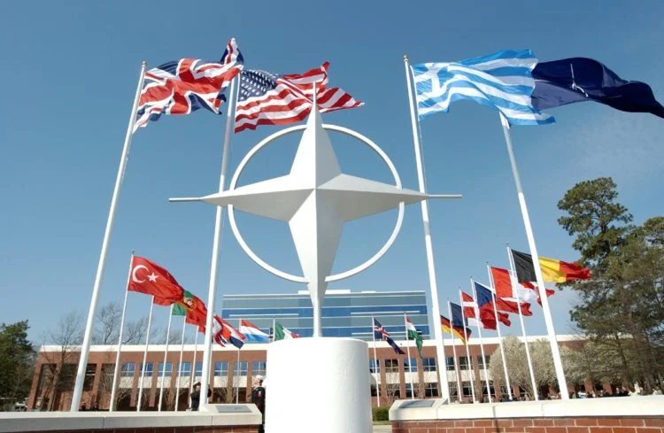 Ο πιο καλός ο μαθητής, η Ελλάδα στο ΝΑΤΟ